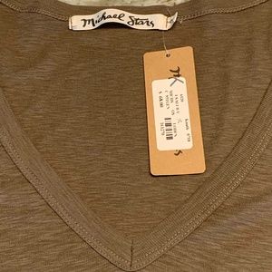Michael Stars Loden Green Boy friend V-neck Long Sleeve Tee. OS. NWT
